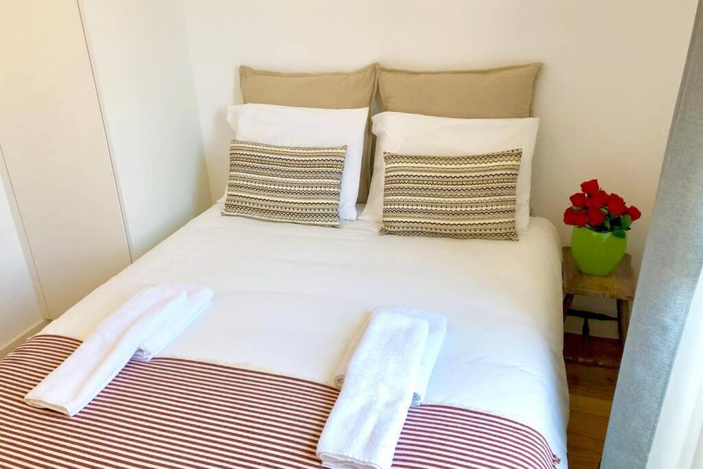 32 2 - Heart Of Lisbon Private Apartment, Bairro Alto エクステリア 写真