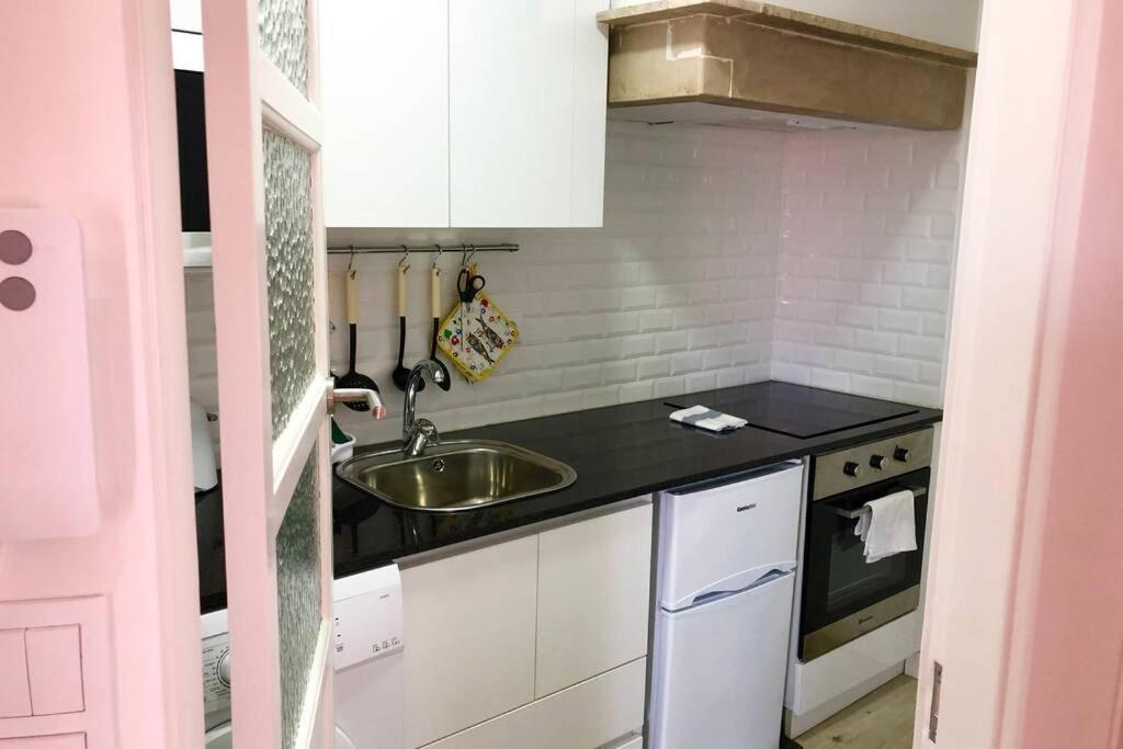 32 2 - Heart Of Lisbon Private Apartment, Bairro Alto エクステリア 写真