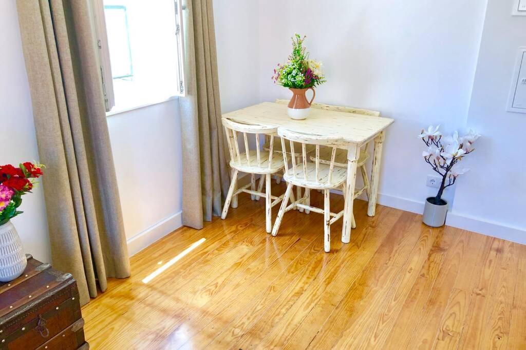 32 2 - Heart Of Lisbon Private Apartment, Bairro Alto エクステリア 写真