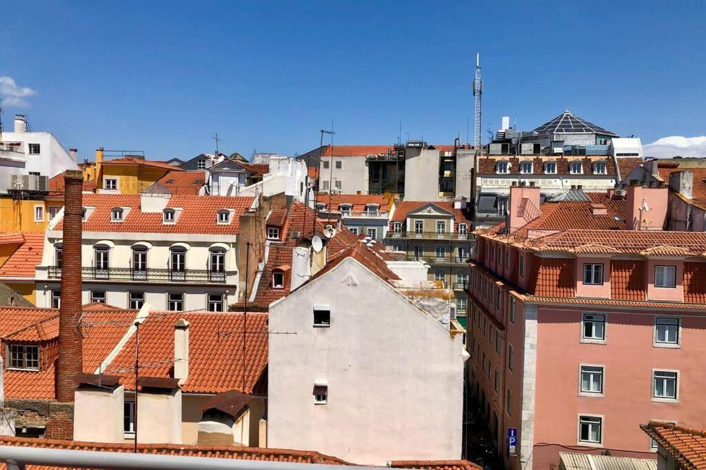 32 2 - Heart Of Lisbon Private Apartment, Bairro Alto エクステリア 写真