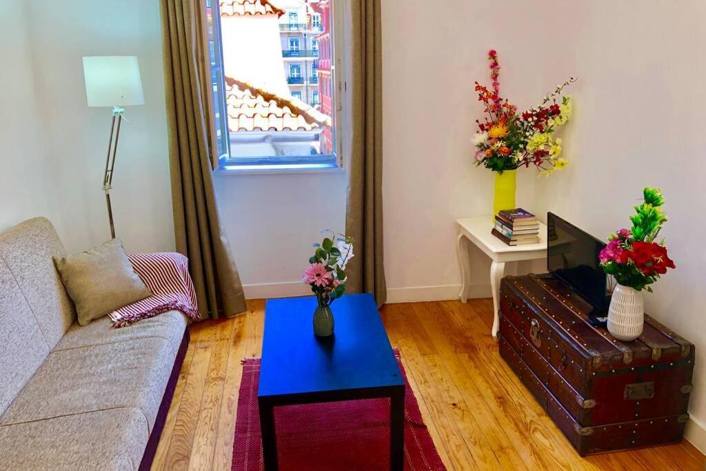 32 2 - Heart Of Lisbon Private Apartment, Bairro Alto エクステリア 写真